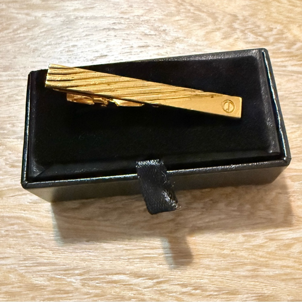 Vintage Dunhill Gold Tie Bar with box